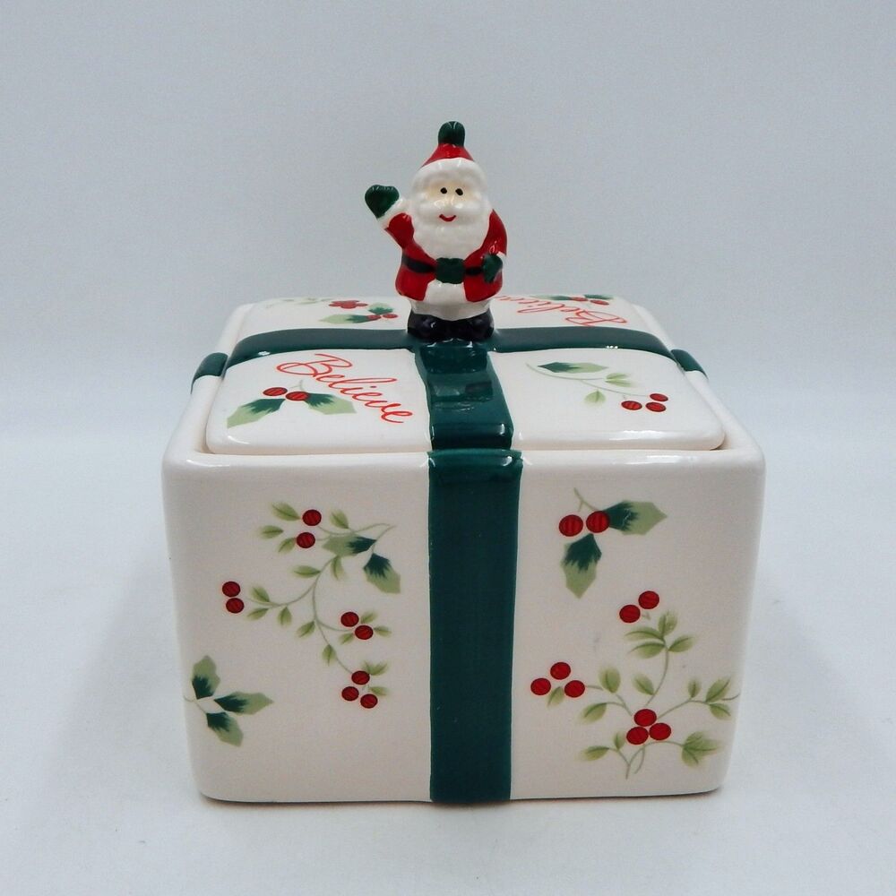 Pfaltzgraff Winterberry Treat Santa Gift Candy Jar Lid Christmas Canister Box